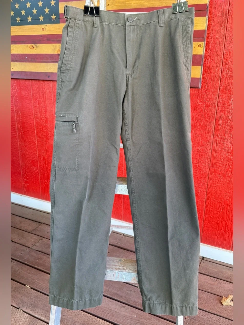 Dockers Olive Cargo Pants with Zip Pocket